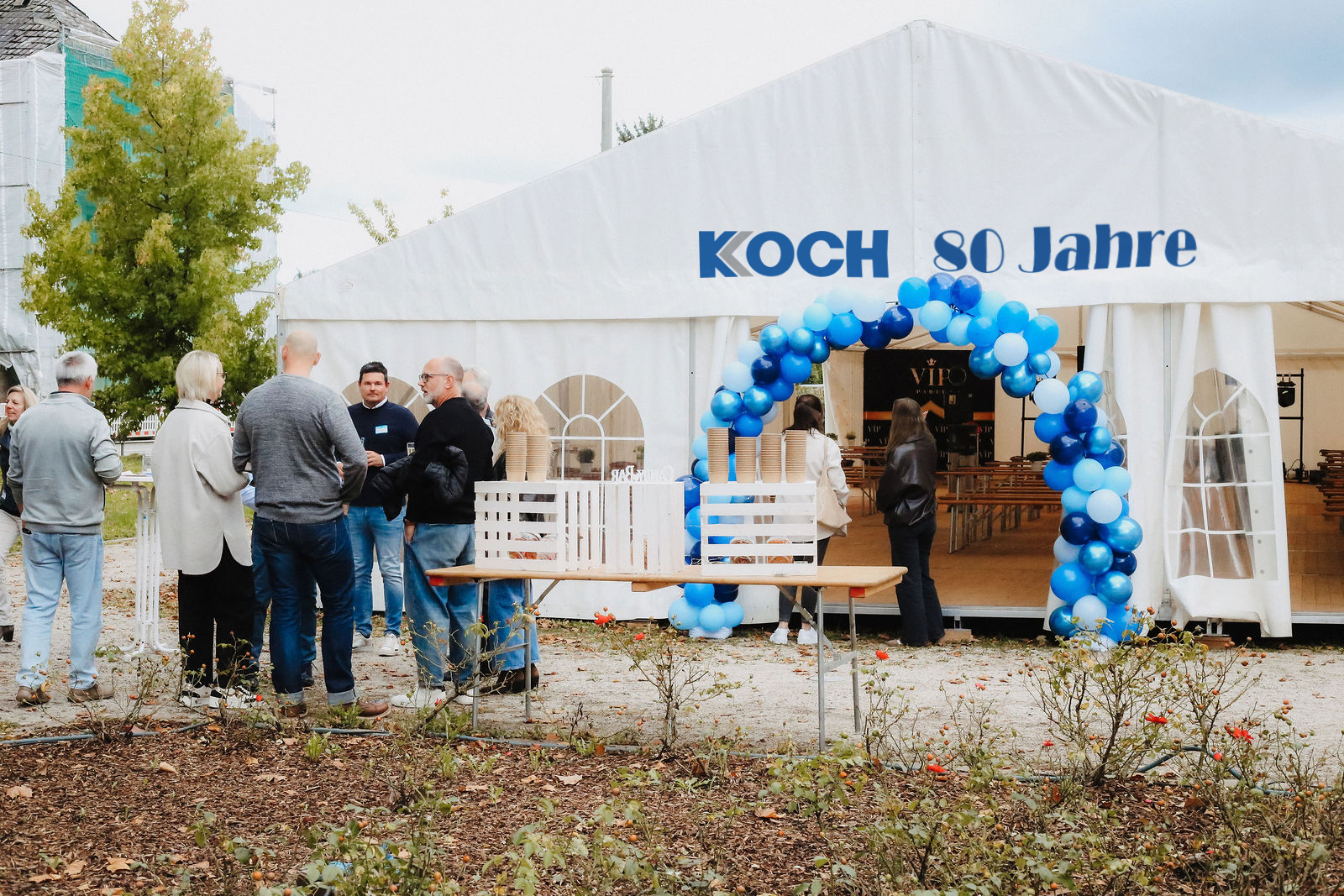 KOCH喜迎80周年慶典，潤邦股份致賀共啟新征程(圖1)